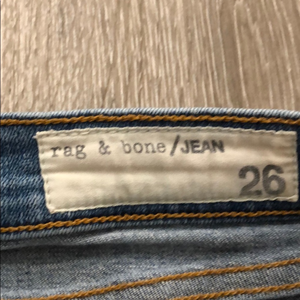 Rag & Bone skinny distressed at knee jeans - Picture 5 of 8